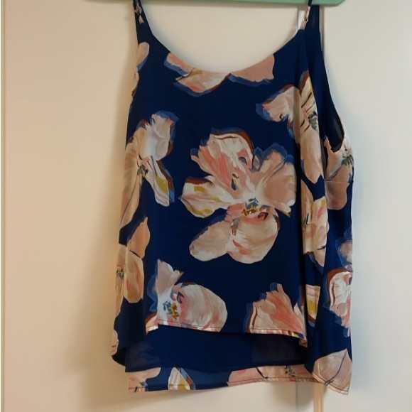 NWOT a new day tank - Picture 3 of 3